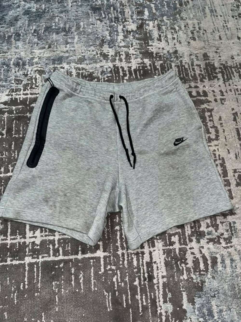 Nike Men's Light Gray Athletic Fleece Shorts with Black Accents